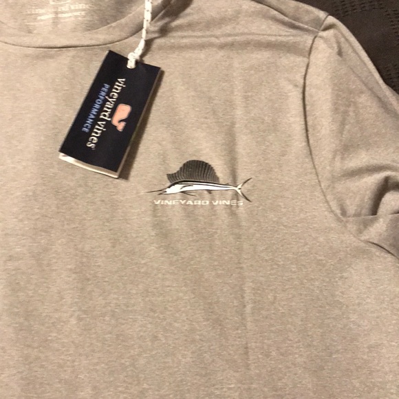 NWT men’s Vineyard Vines shirt - Picture 2 of 5